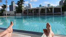 小區泳池改造成恒溫泳池要多少錢？